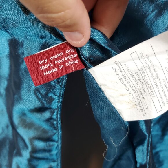 Gorgeous Teal Blue Large Peacock Sequin Slightly Stuffed Christmas Tree Skirt - Picture 7 of 7